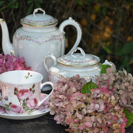 La Maison De Rose Acomodação com café da manhã Brossac Exterior foto